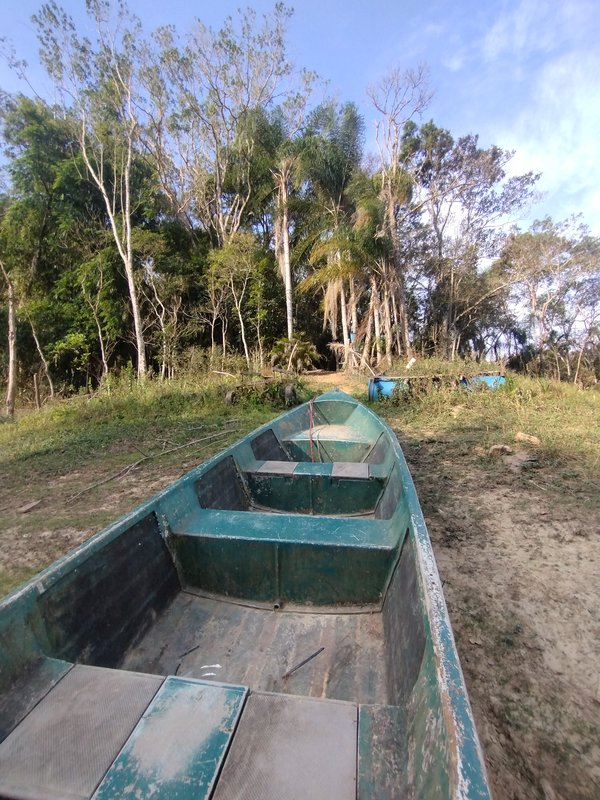 Chácara pé na água à venda no Parque Alpina  Igaratá - 