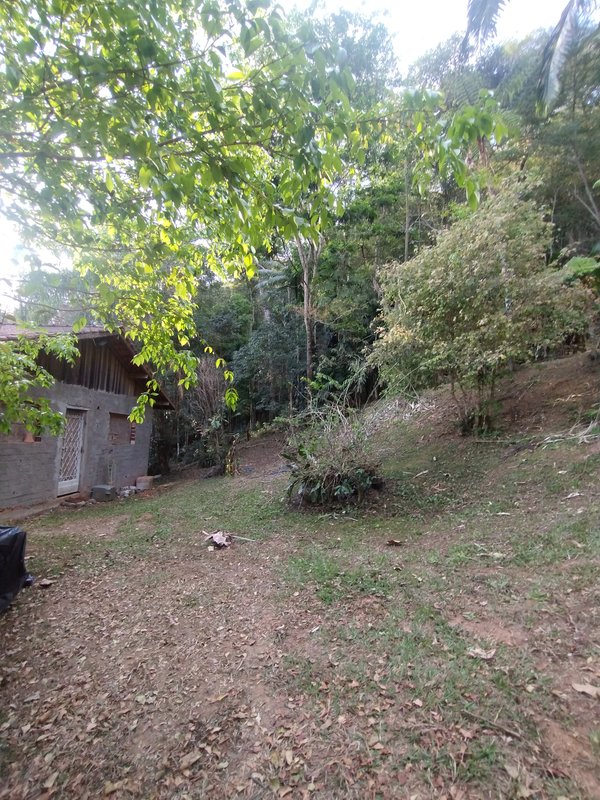Chácara pé na água à venda no Parque Alpina  Igaratá - 
