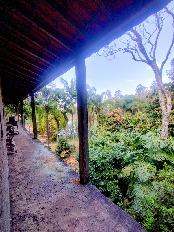 Chácara pé na água à venda no Parque Alpina  Igaratá - 