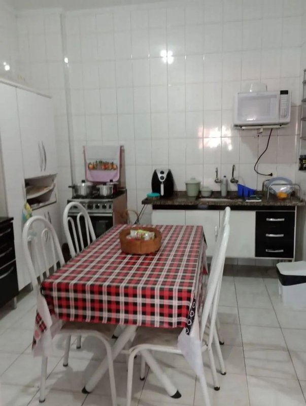 🏠 Casa para Locação – Praia Grande/SP – Vila Tupi Rua Martins Fontes Praia Grande - 