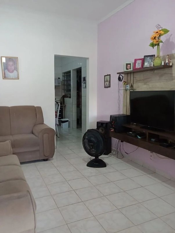 🏠 Casa para Locação – Praia Grande/SP – Vila Tupi Rua Martins Fontes Praia Grande - 