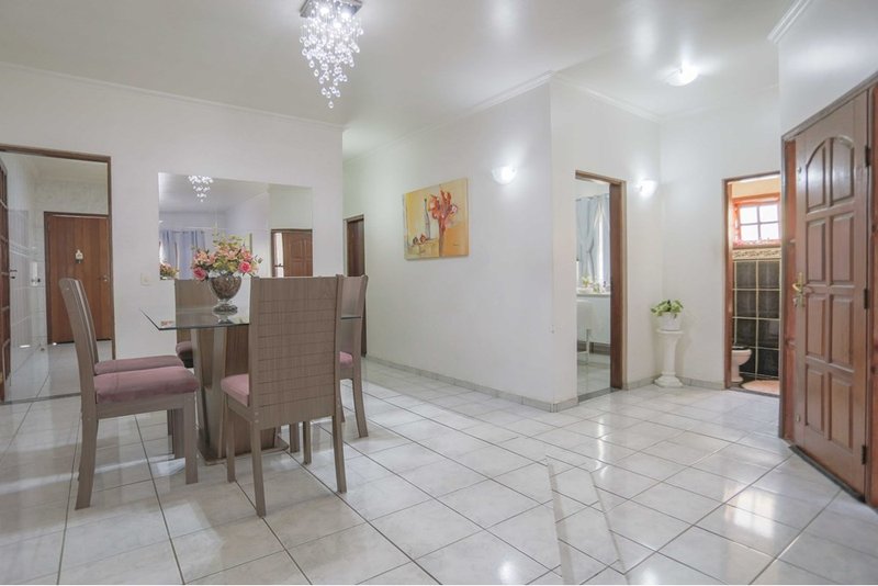 Casa à venda, 300m - R$ 570.000 - 3 Dorms. 1 suíte - 5 Vagas - Àrea Gourmet - Sorocaba SP Alameda Augusto Severo Sorocaba - 