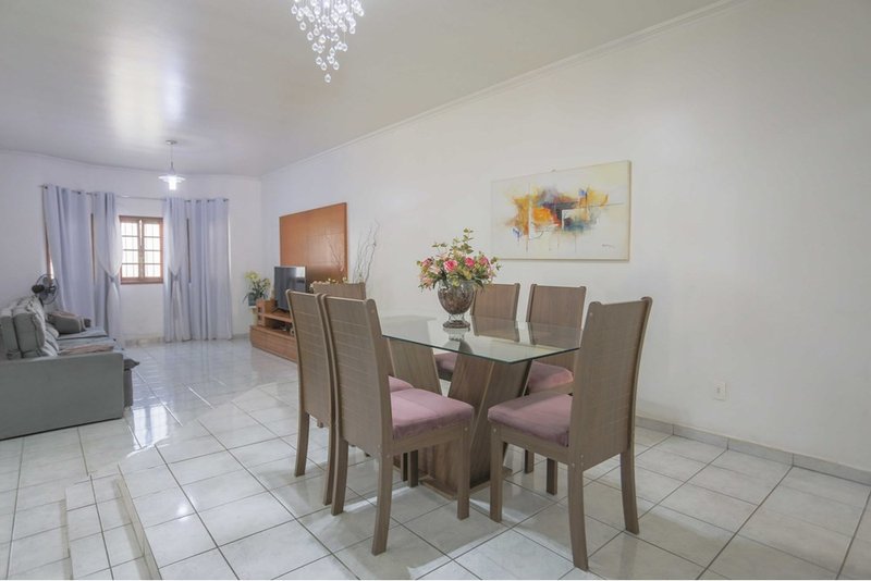 Casa à venda, 300m - R$ 570.000 - 3 Dorms. 1 suíte - 5 Vagas - Àrea Gourmet - Sorocaba SP Alameda Augusto Severo Sorocaba - 