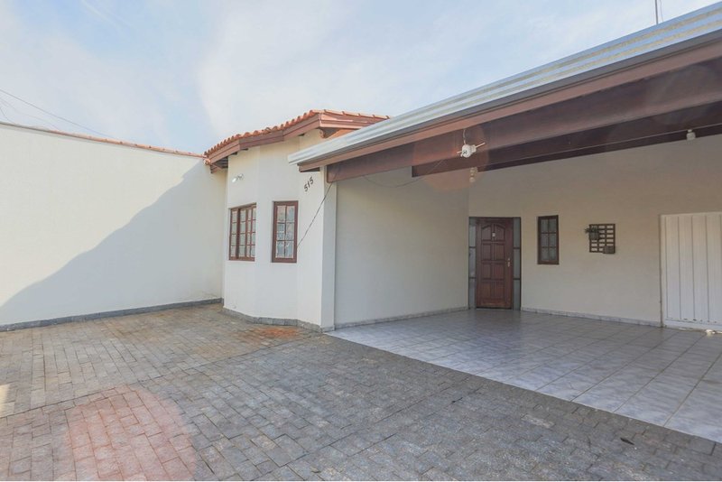 Casa à venda, 300m - R$ 570.000 - 3 Dorms. 1 suíte - 5 Vagas - Àrea Gourmet - Sorocaba SP Alameda Augusto Severo Sorocaba - 