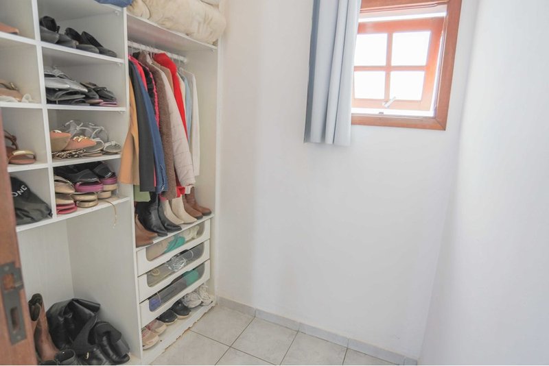 Casa à venda, 300m - R$ 570.000 - 3 Dorms. 1 suíte - 5 Vagas - Àrea Gourmet - Sorocaba SP Alameda Augusto Severo Sorocaba - 