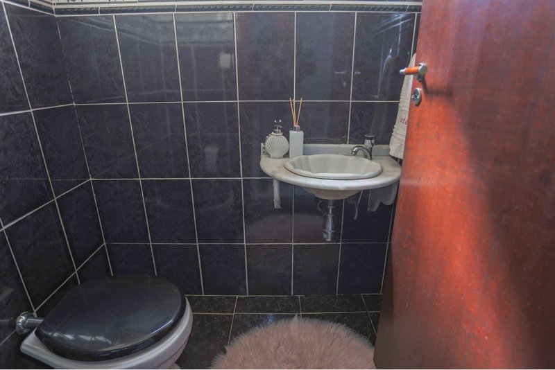 Casa à venda, 300m - R$ 570.000 - 3 Dorms. 1 suíte - 5 Vagas - Àrea Gourmet - Sorocaba SP Alameda Augusto Severo Sorocaba - 