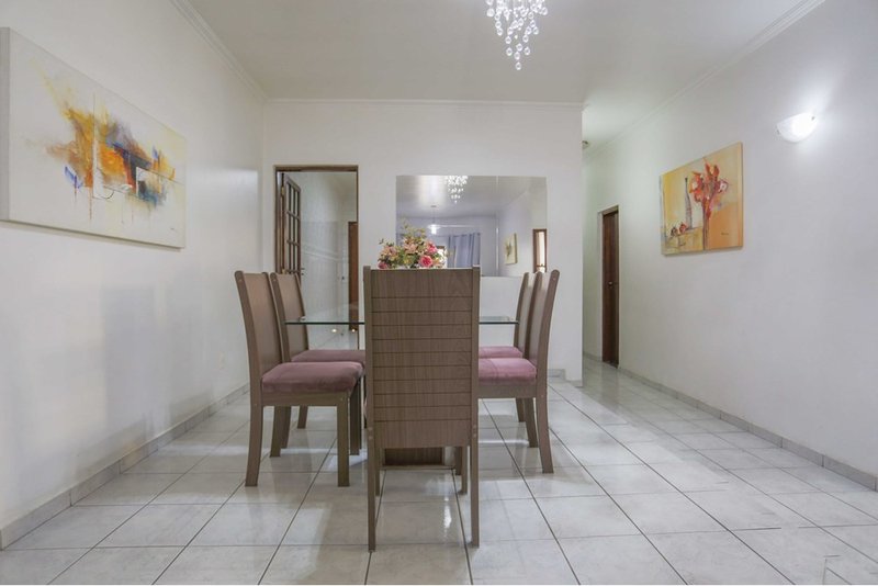 Casa à venda, 300m - R$ 570.000 - 3 Dorms. 1 suíte - 5 Vagas - Àrea Gourmet - Sorocaba SP Alameda Augusto Severo Sorocaba - 