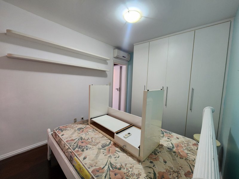 APARTAMENTO NASCENTE 2 SUÍTES DEPENDÊNCIA ÁREA DE SERVIÇO GARAGEM À VENDA NA GRAÇA! Rua Humberto de Campos Salvador - 