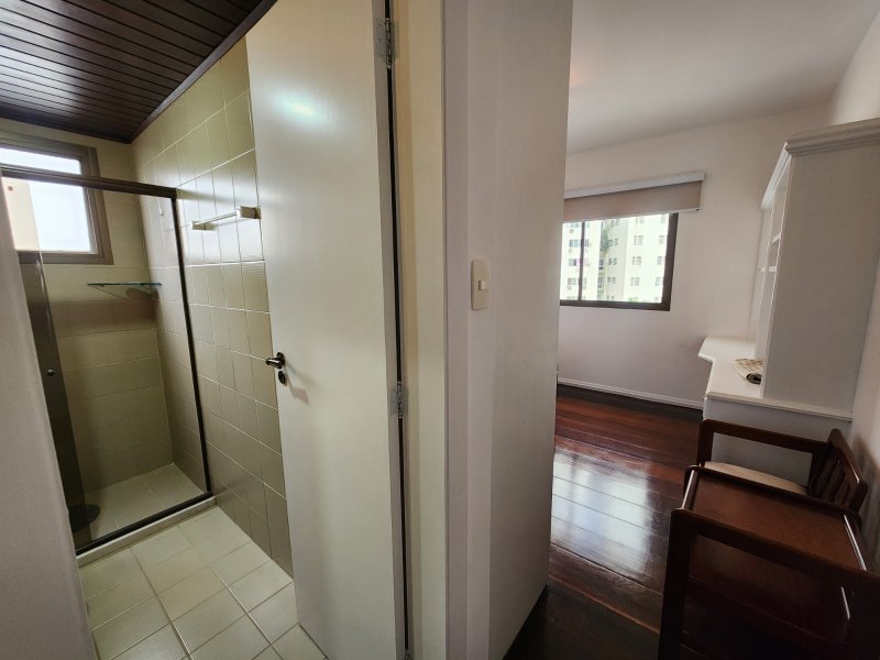 APARTAMENTO NASCENTE 2 SUÍTES DEPENDÊNCIA ÁREA DE SERVIÇO GARAGEM À VENDA NA GRAÇA! Rua Humberto de Campos Salvador - 