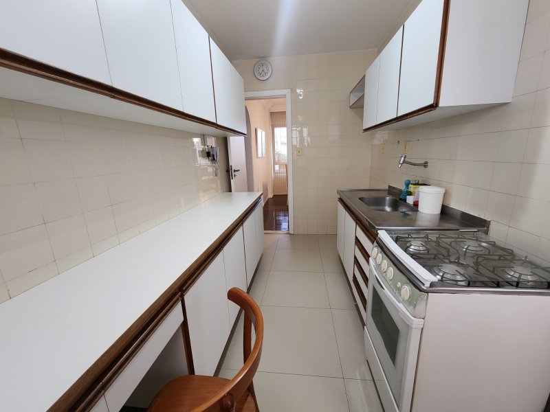 APARTAMENTO NASCENTE 2 SUÍTES DEPENDÊNCIA ÁREA DE SERVIÇO GARAGEM À VENDA NA GRAÇA! Rua Humberto de Campos Salvador - 
