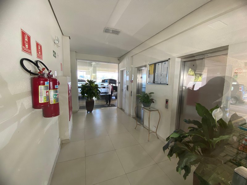APARTAMENTO DE 2 DORMITÓRIOS NO CENTRO DE ARUJÁ DISPONIVEL PARA LOCAÇÃO!! Avenida João Manoel Arujá - 