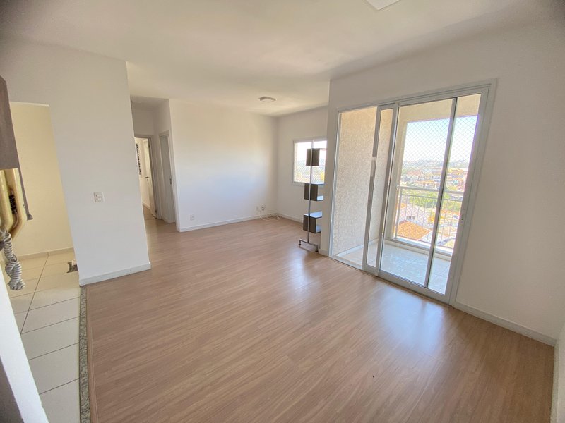 APARTAMENTO DE 2 DORMITÓRIOS NO CENTRO DE ARUJÁ DISPONIVEL PARA LOCAÇÃO!! Avenida João Manoel Arujá - 