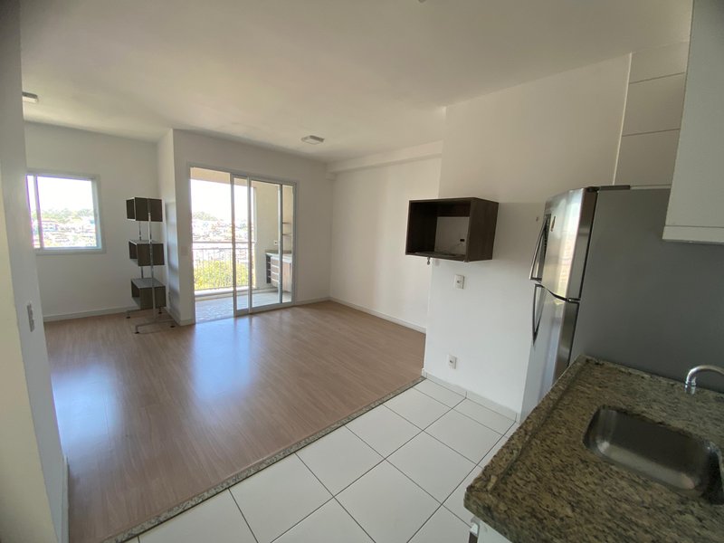 APARTAMENTO DE 2 DORMITÓRIOS NO CENTRO DE ARUJÁ DISPONIVEL PARA LOCAÇÃO!! Avenida João Manoel Arujá - 