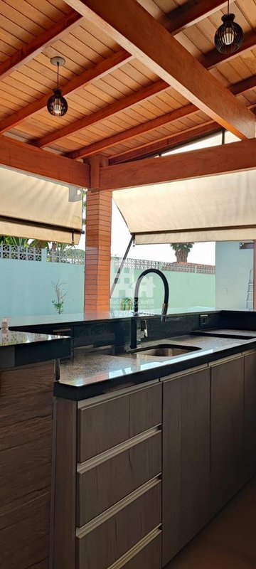 🚨 OPORTUNIDADE IMPERDÍVEL - Casa estilo chácara Bairro Bela Vista - MARAVILHOSA  Tatuí - 