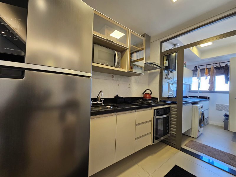 APARTAMENTO À VENDA - 71m² - 2 QUARTOS - 2 VAGAS - MOBILIADO Rua Anhangüera São Paulo - 