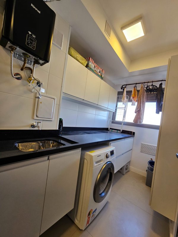 APARTAMENTO À VENDA - 71m² - 2 QUARTOS - 2 VAGAS - MOBILIADO Rua Anhangüera São Paulo - 