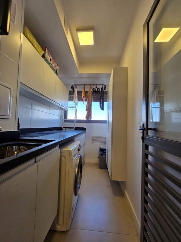 APARTAMENTO À VENDA - 71m² - 2 QUARTOS - 2 VAGAS - MOBILIADO Rua Anhangüera São Paulo - 