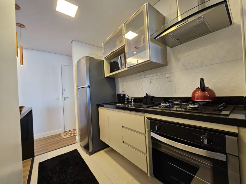 APARTAMENTO À VENDA - 71m² - 2 QUARTOS - 2 VAGAS - MOBILIADO Rua Anhangüera São Paulo - 