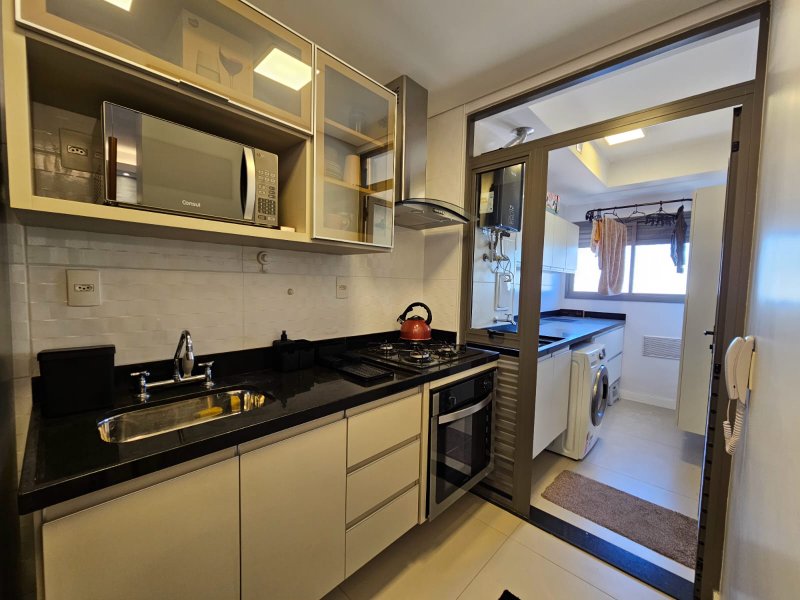 APARTAMENTO À VENDA - 71m² - 2 QUARTOS - 2 VAGAS - MOBILIADO Rua Anhangüera São Paulo - 
