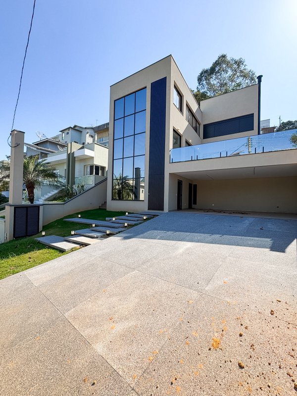 Residência Exclusiva no Arujá 5 Av. Benedito Manoel dos Santos Arujá - 