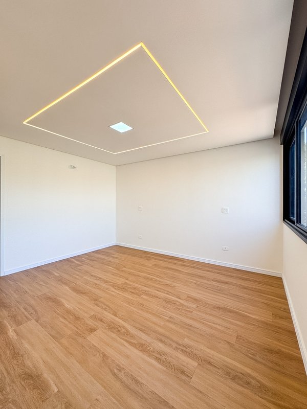 Residência Exclusiva no Arujá 5 Av. Benedito Manoel dos Santos Arujá - 