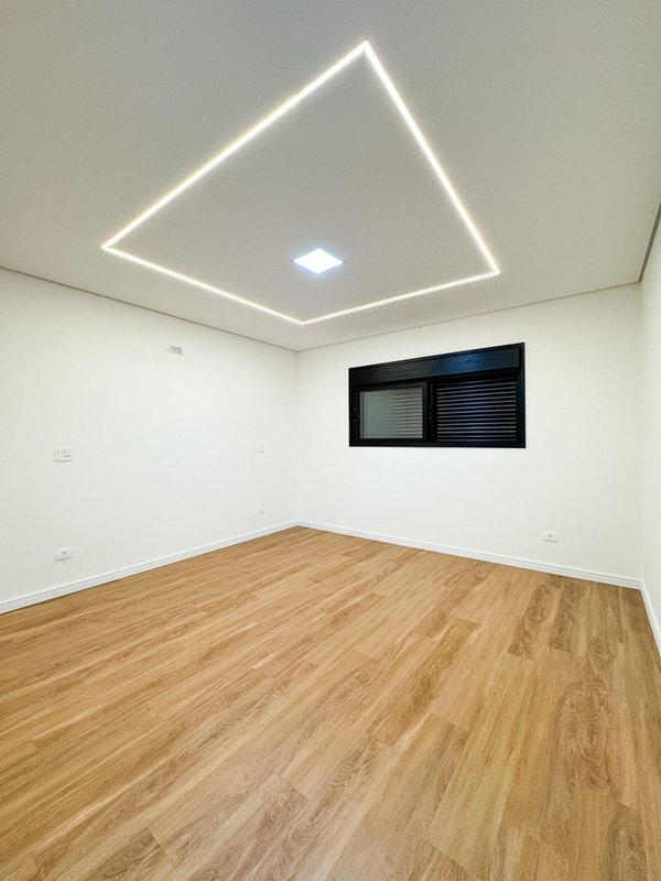 Residência Exclusiva no Arujá 5 Av. Benedito Manoel dos Santos Arujá - 