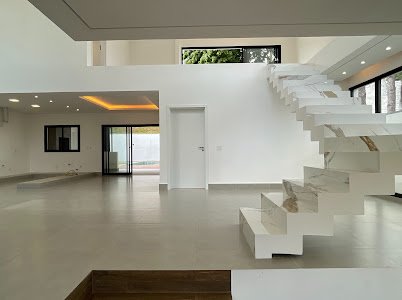 🏡 Casa de Alto Padrão no Residencial 12 – Alphaville Alameda Toledo Santana de Parnaíba - 