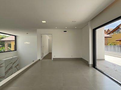 🏡 Casa de Alto Padrão no Residencial 12 – Alphaville Alameda Toledo Santana de Parnaíba - 