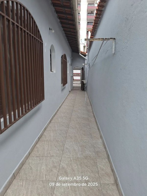 🏡 Casa à Venda no Bairro Tupi – Praia Grande/SP Rua Paumaris Praia Grande - 