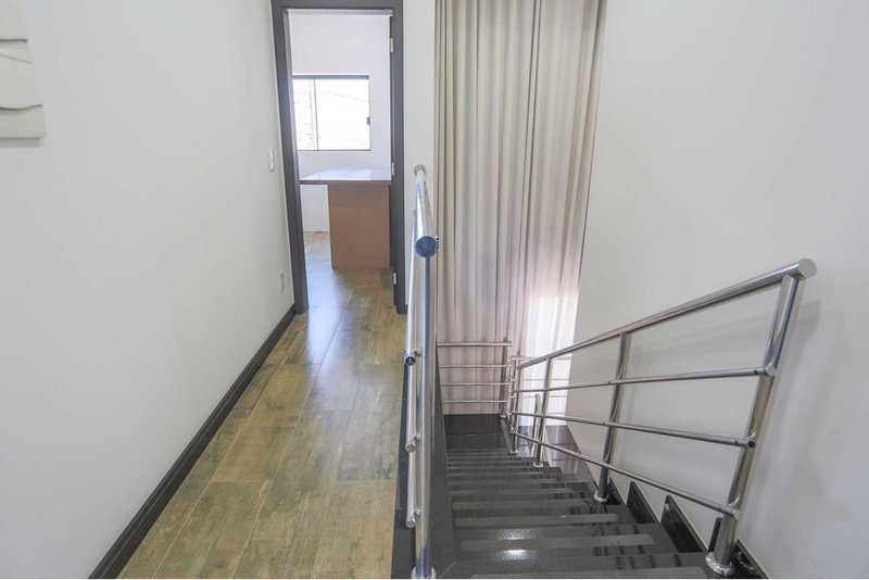 Casa à venda, 140m - 3 Dorm. 2 Suítes - R$ 880.000 - Condomínio Reserva Ipanema - Sorocaba Avenida Ipanema Sorocaba - 