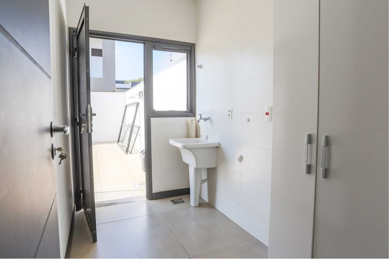 Casa à venda, 140m - 3 Dorm. 2 Suítes - R$ 880.000 - Condomínio Reserva Ipanema - Sorocaba Avenida Ipanema Sorocaba - 