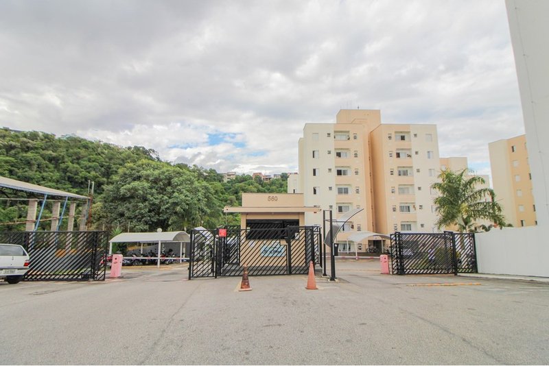 Apartamento à venda, 55m - 2 Dorm. - R$ 198.880 - Cond. Ilha de Malaga - Votorantim SP Avenida Cristiano Vieira Pedrico Votorantim - 