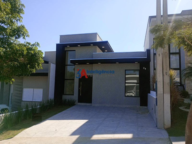 CASA COND. VILLAGIO IPANEMA I – SOROCABA  Sorocaba - 