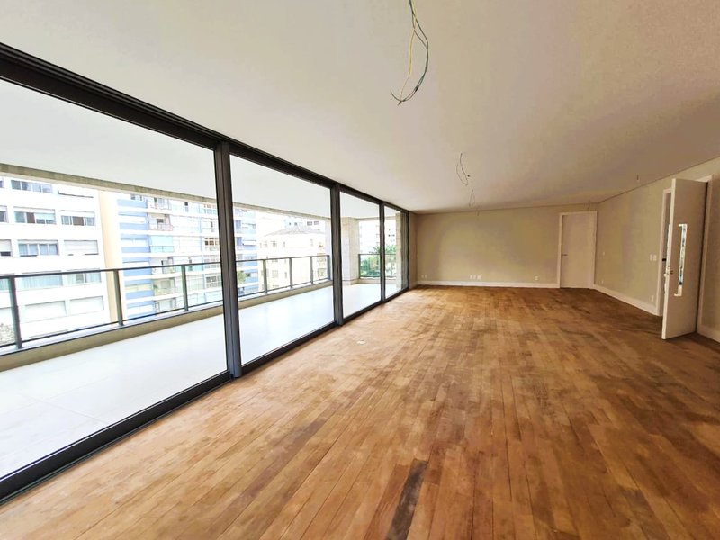 APARTAMENTO À VENDA DE ALTO PADRÃO - 350m² - 4 DORMITÓRIOS - 4 SUÍTES - 5 VAGAS DE GARAGEM Rua Doutor Veiga Filho São Paulo - 