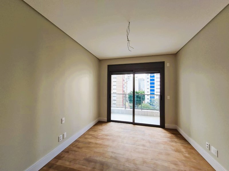 APARTAMENTO À VENDA DE ALTO PADRÃO - 350m² - 4 DORMITÓRIOS - 4 SUÍTES - 5 VAGAS DE GARAGEM Rua Doutor Veiga Filho São Paulo - 