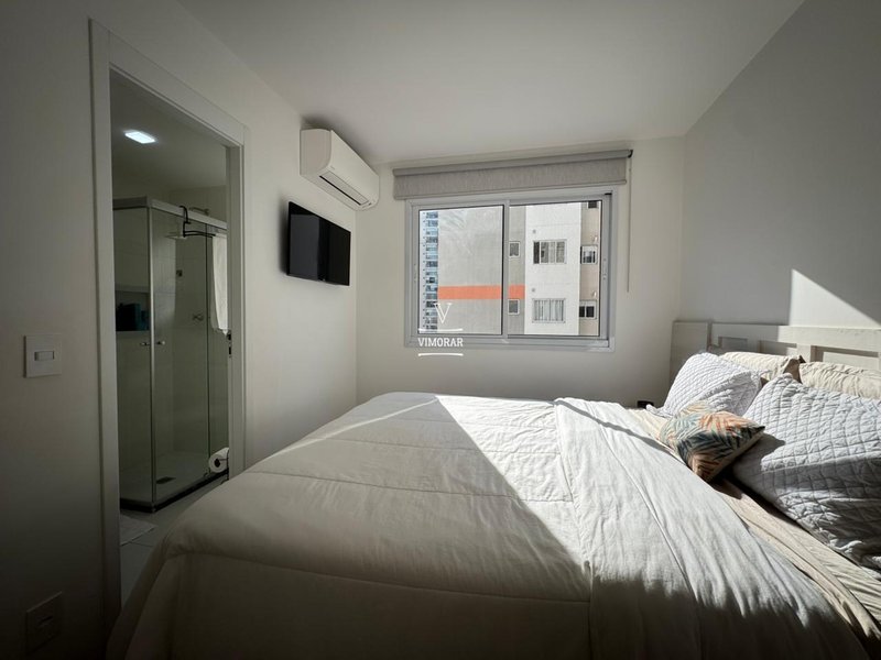 Apartamento 3 dormitórios sendo 1 suíte + 2 vagas de garagem  Guarulhos - 