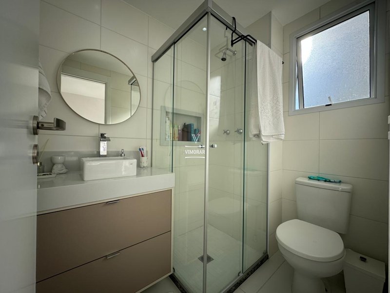 Apartamento 3 dormitórios sendo 1 suíte + 2 vagas de garagem  Guarulhos - 