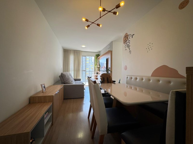 Apartamento 3 dormitórios sendo 1 suíte + 2 vagas de garagem  Guarulhos - 
