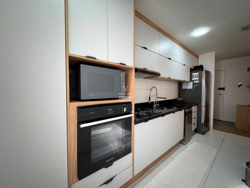 Apartamento 3 dormitórios sendo 1 suíte + 2 vagas de garagem  Guarulhos - 