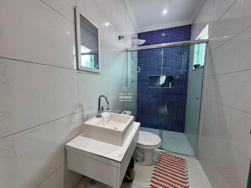 Sobrado 3 dormit&oacute;rios sendo 1 su&iacute;te + 2 vagas de garagem  Guarulhos - 