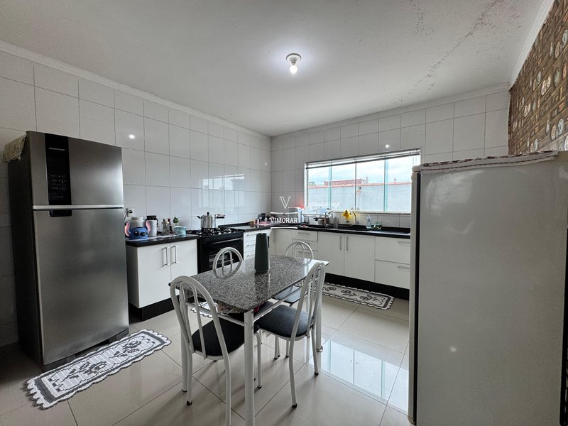 Sobrado 3 dormit&oacute;rios sendo 1 su&iacute;te + 2 vagas de garagem  Guarulhos - 