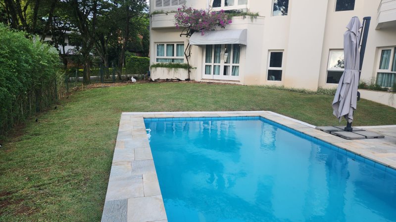 Casa à venda em condomínio de luxo Avenida Bom Pastor Santana de Parnaíba - 