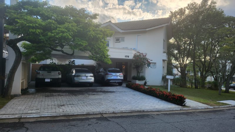 Casa à venda em condomínio de luxo Avenida Bom Pastor Santana de Parnaíba - 
