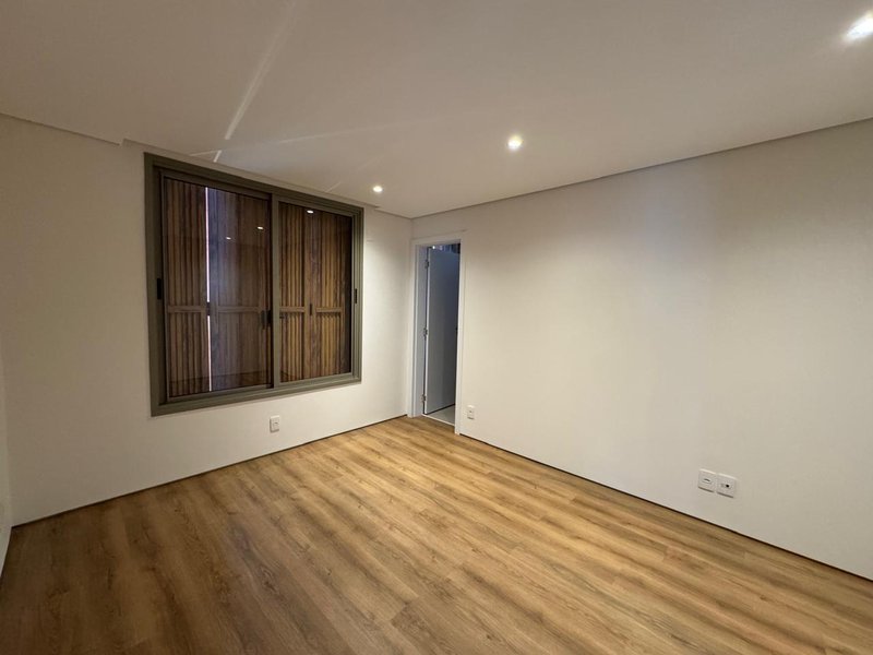 Resid&ecirc;ncia Exclusiva de Alto Padr&atilde;o &ndash; Conforto e Sofistica&ccedil;&atilde;o em condom&iacute;nio de Luxo Avenida Marcelo Fiolo Pupo de Campos Ferreira Campinas - 