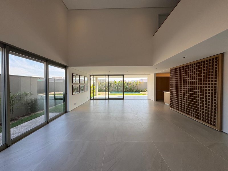 Resid&ecirc;ncia Exclusiva de Alto Padr&atilde;o &ndash; Conforto e Sofistica&ccedil;&atilde;o em condom&iacute;nio de Luxo Avenida Marcelo Fiolo Pupo de Campos Ferreira Campinas - 