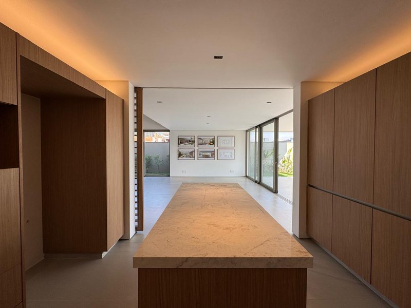 Resid&ecirc;ncia Exclusiva de Alto Padr&atilde;o &ndash; Conforto e Sofistica&ccedil;&atilde;o em condom&iacute;nio de Luxo Avenida Marcelo Fiolo Pupo de Campos Ferreira Campinas - 