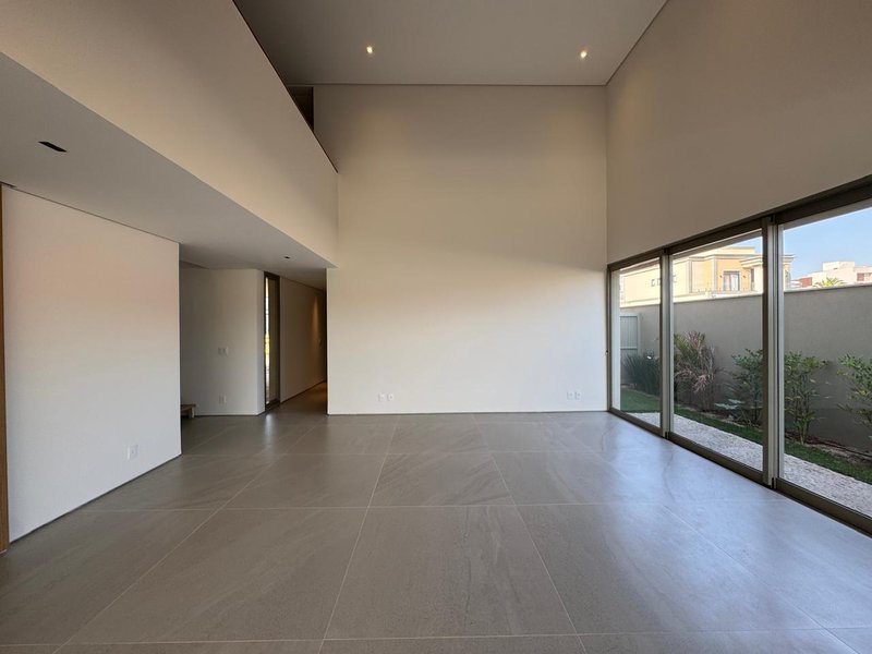 Resid&ecirc;ncia Exclusiva de Alto Padr&atilde;o &ndash; Conforto e Sofistica&ccedil;&atilde;o em condom&iacute;nio de Luxo Avenida Marcelo Fiolo Pupo de Campos Ferreira Campinas - 