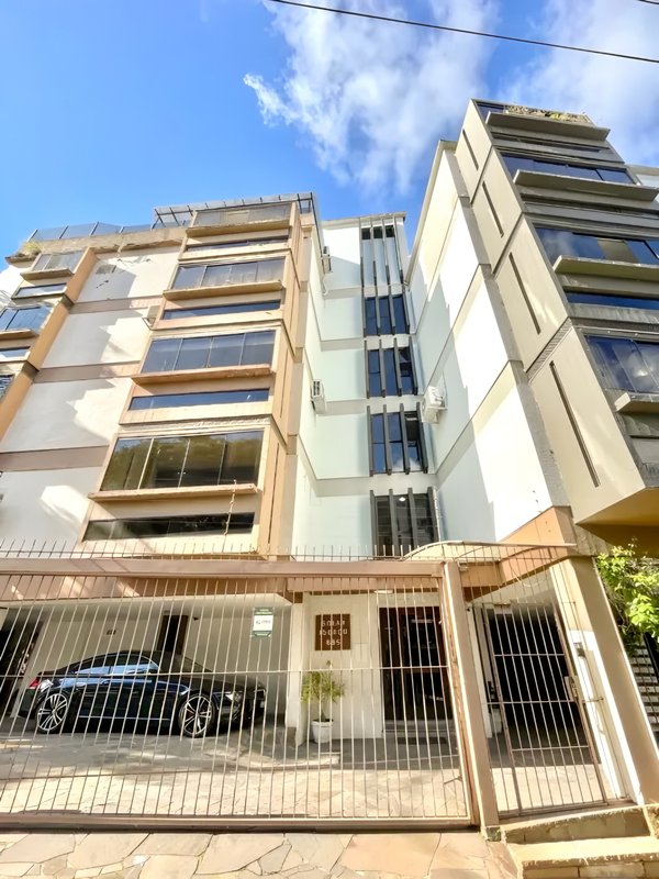 R$ 850.000 - ENORME APARTAMENTO - REFORMADO - 120M2 - 3 DORM - SUÍTE - 2 VAGAS Avenida Iguassu Porto Alegre - 