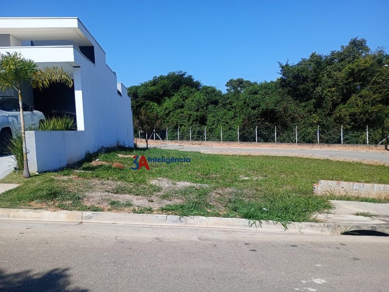 TERRENO COND. VILLAGIO IPANEMA I – SOROCABA  Sorocaba - 