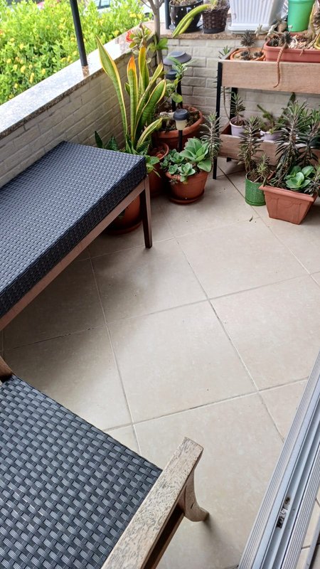 APARTAMENTO 3 QUARTOS SUÍTE VARANDA DEPENDÊNCIA NASCENTE 2 GARAGENS À VENDA EM BROTAS! Rua Comendador Pereira da Silva Salvador - 
